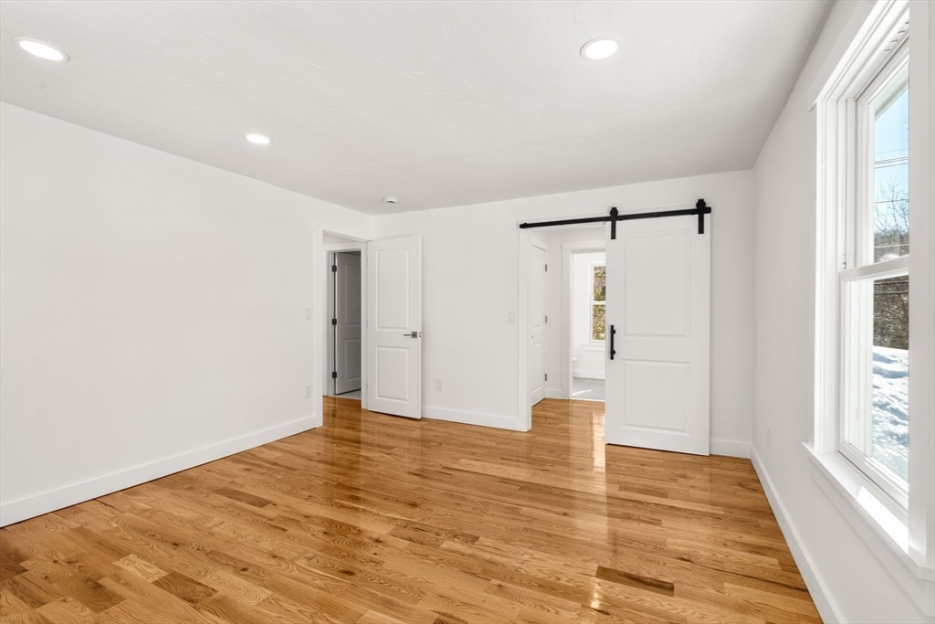 925 Washington Street Franklin, MA 02038 - Photo 15 of 29