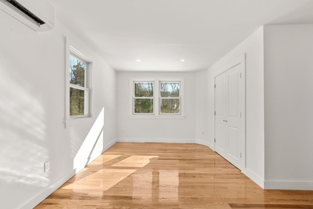 925 Washington Street Franklin, MA 02038 - Photo 20 of 29