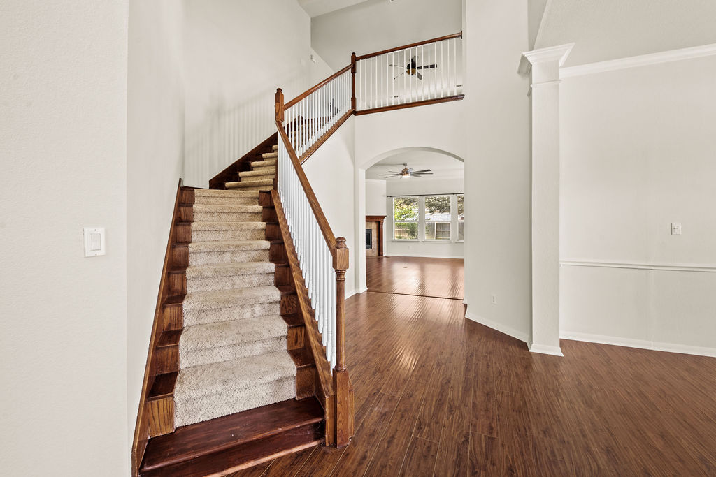 102 Country View Way Cedar Park, TX 78613 - Photo 6 of 38