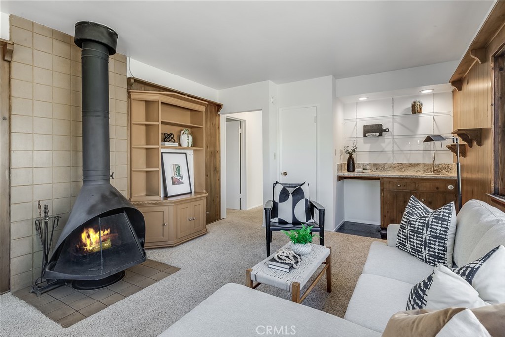 214 Angelo Walk Long Beach, CA 90803 - Photo 16 of 36 Bedroom is currently being used as a den with bar area