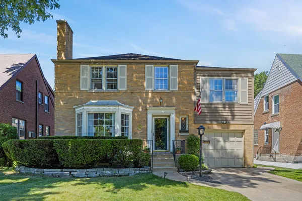 $524,000 | 731 Selborne Road, Riverside, IL 60546