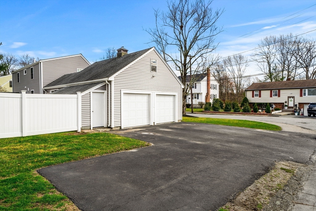 49 Grove Circle Braintree, MA 02184 - Photo 33 of 35