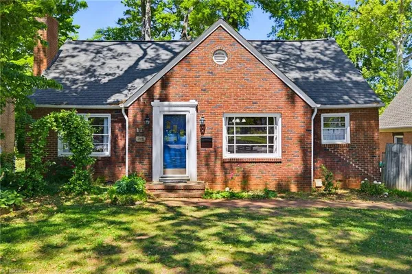 $215,000 | 219 Woodrow Avenue, High Point, NC 27262