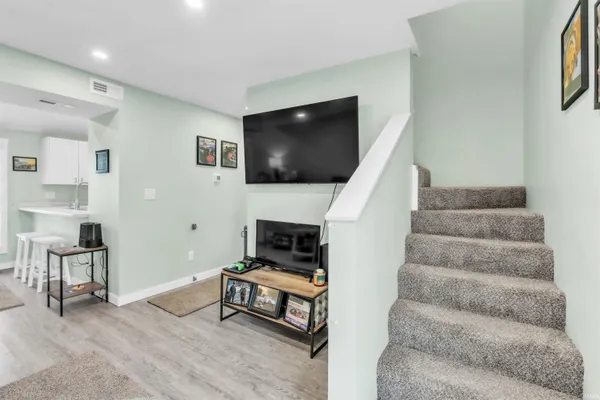 $189,900 | 131 Central Avenue, Rome City, IN 46784