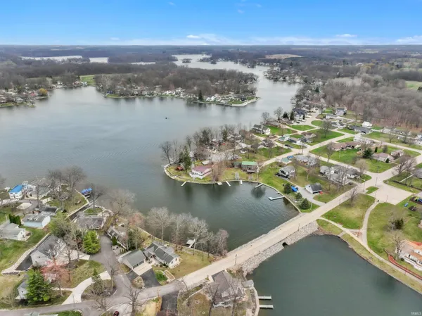 $189,900 | 131 Central Avenue, Rome City, IN 46784