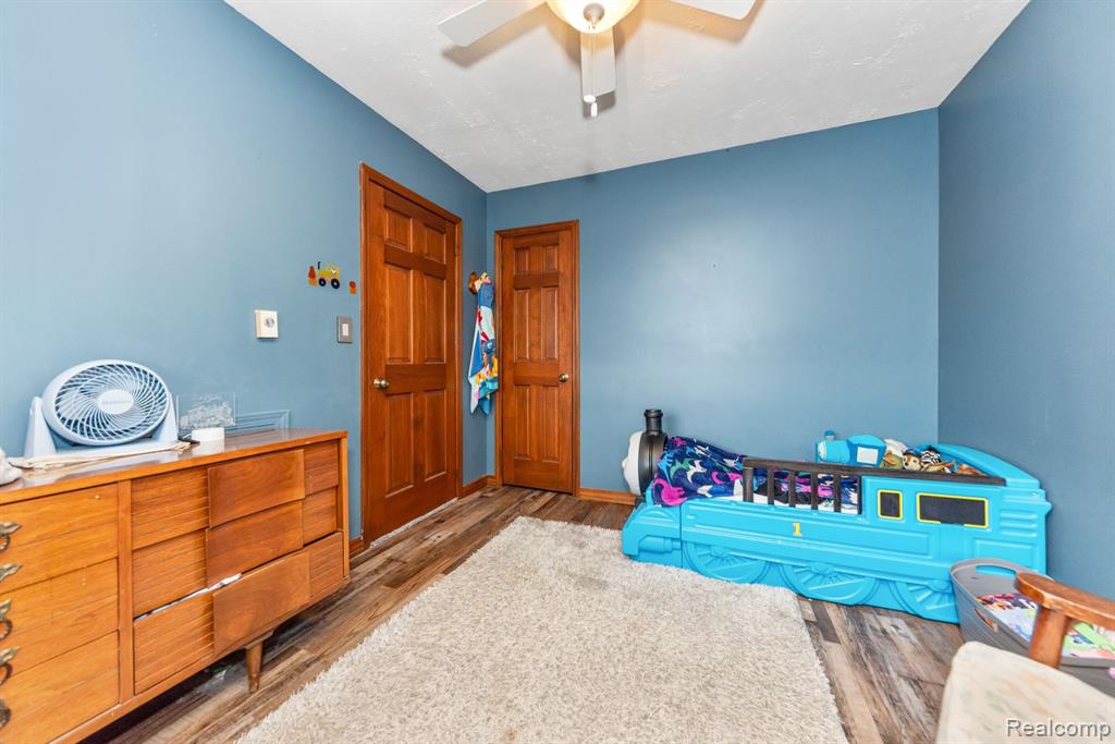8330 Allen Road Fenton, MI 48430 - Photo 35 of 57