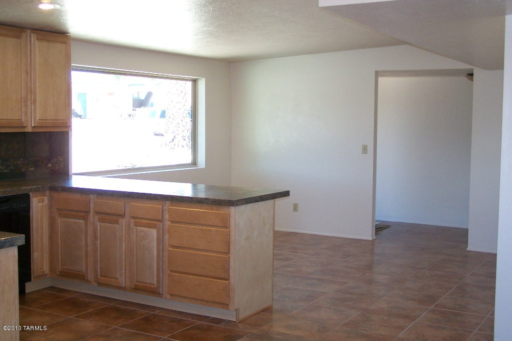 9373 East Stella Road Tucson, AZ 85730 - Photo 13 of 27 Gallery Image 13