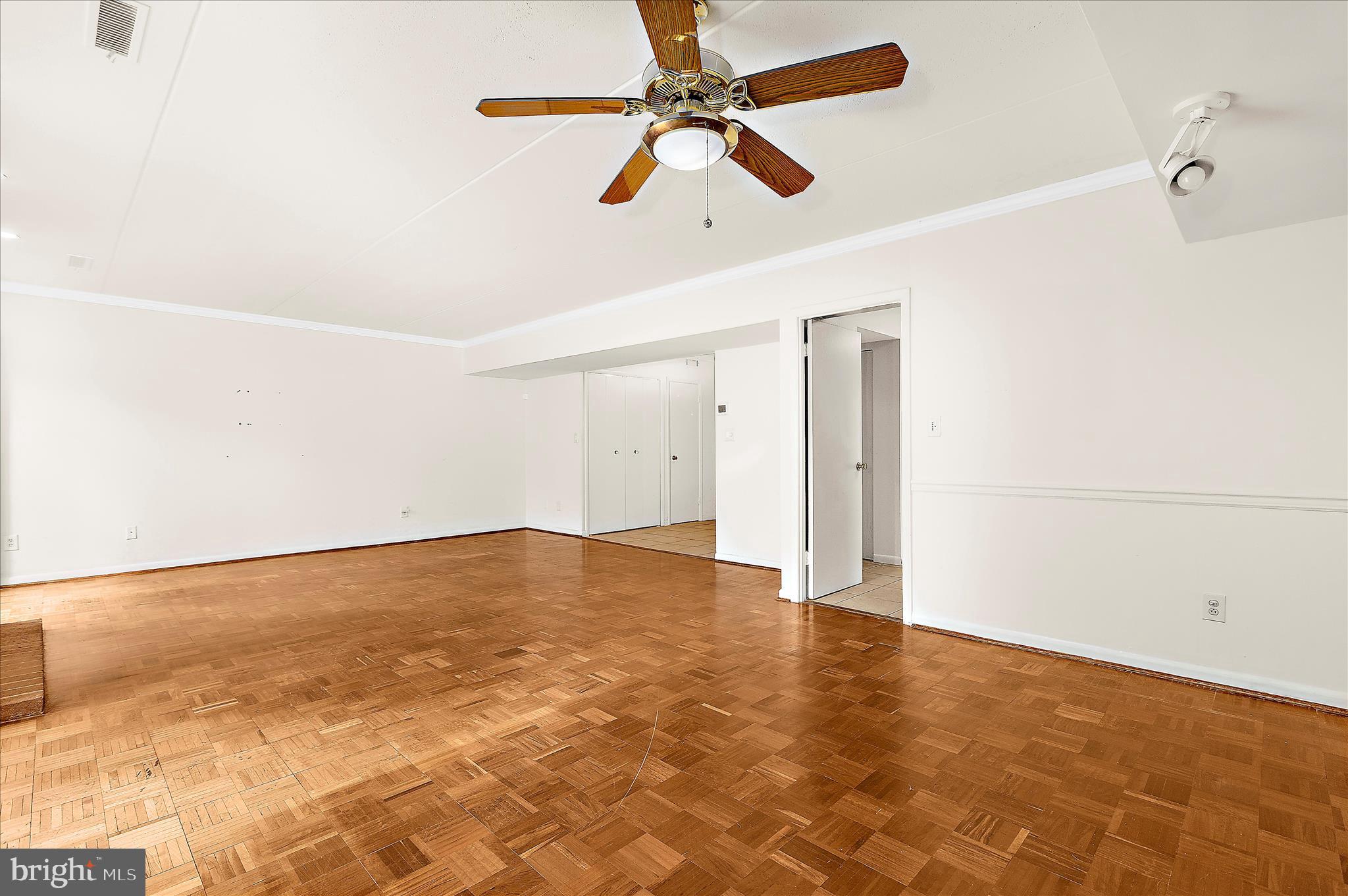 24 Fencepost Court, Unit G Baltimore, MD 21208 - Photo 12 of 54 Dining Room