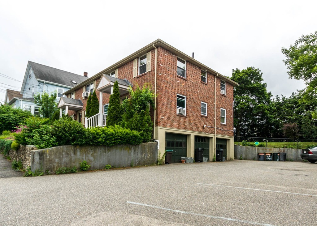 34 Gill Road, Unit 4 Waltham, MA 02453 - Photo 2 of 22