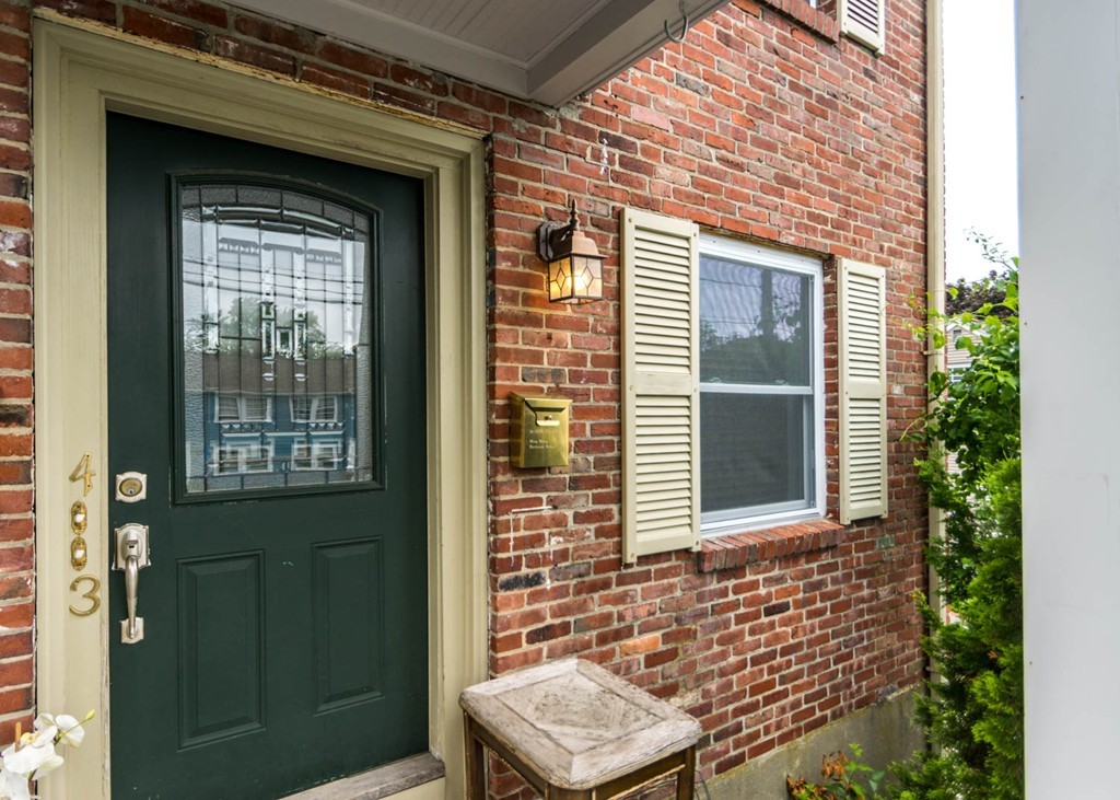 34 Gill Road, Unit 4 Waltham, MA 02453 - Photo 3 of 22