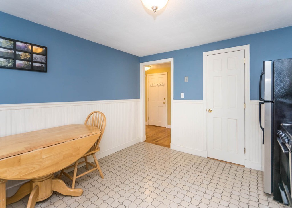 34 Gill Road, Unit 4 Waltham, MA 02453 - Photo 6 of 22