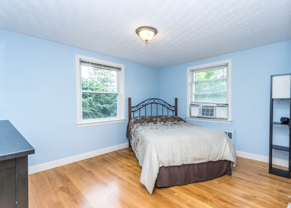 34 Gill Road, Unit 4 Waltham, MA 02453 - Photo 10 of 22