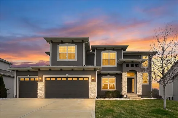 $799,000 | 3020 Southwest Arboridge Drive, Lee's Summit, MO 64082