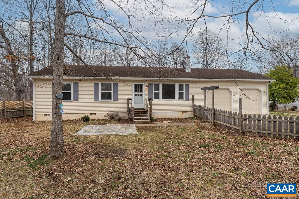 112 Pines Lane Shipman, VA 22971 - Photo 2 of 38