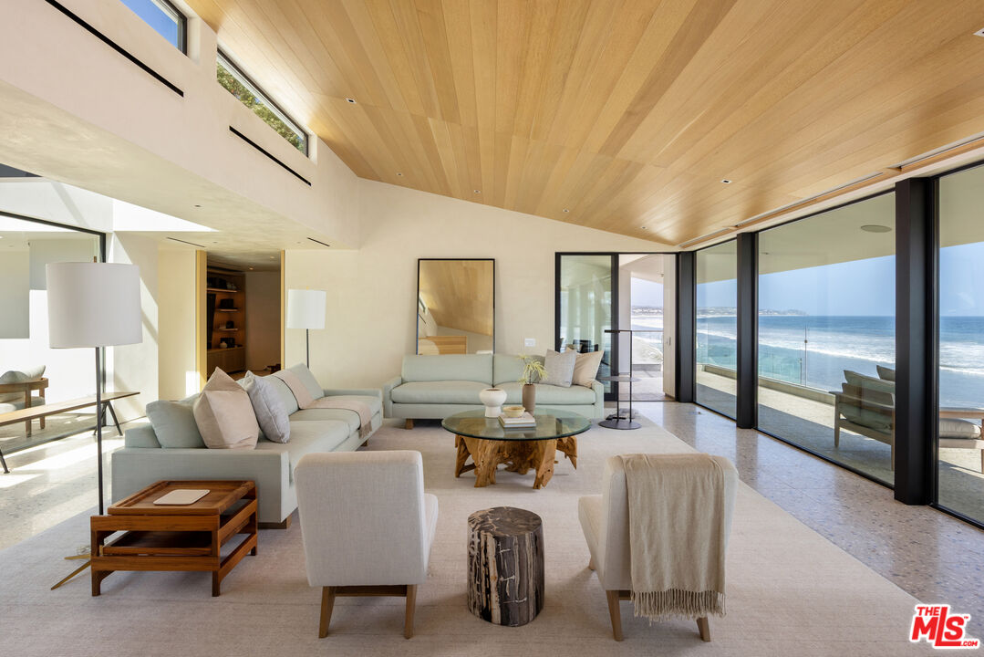 31388 Broad Beach Road Malibu, CA 90265 - Photo 4 of 36