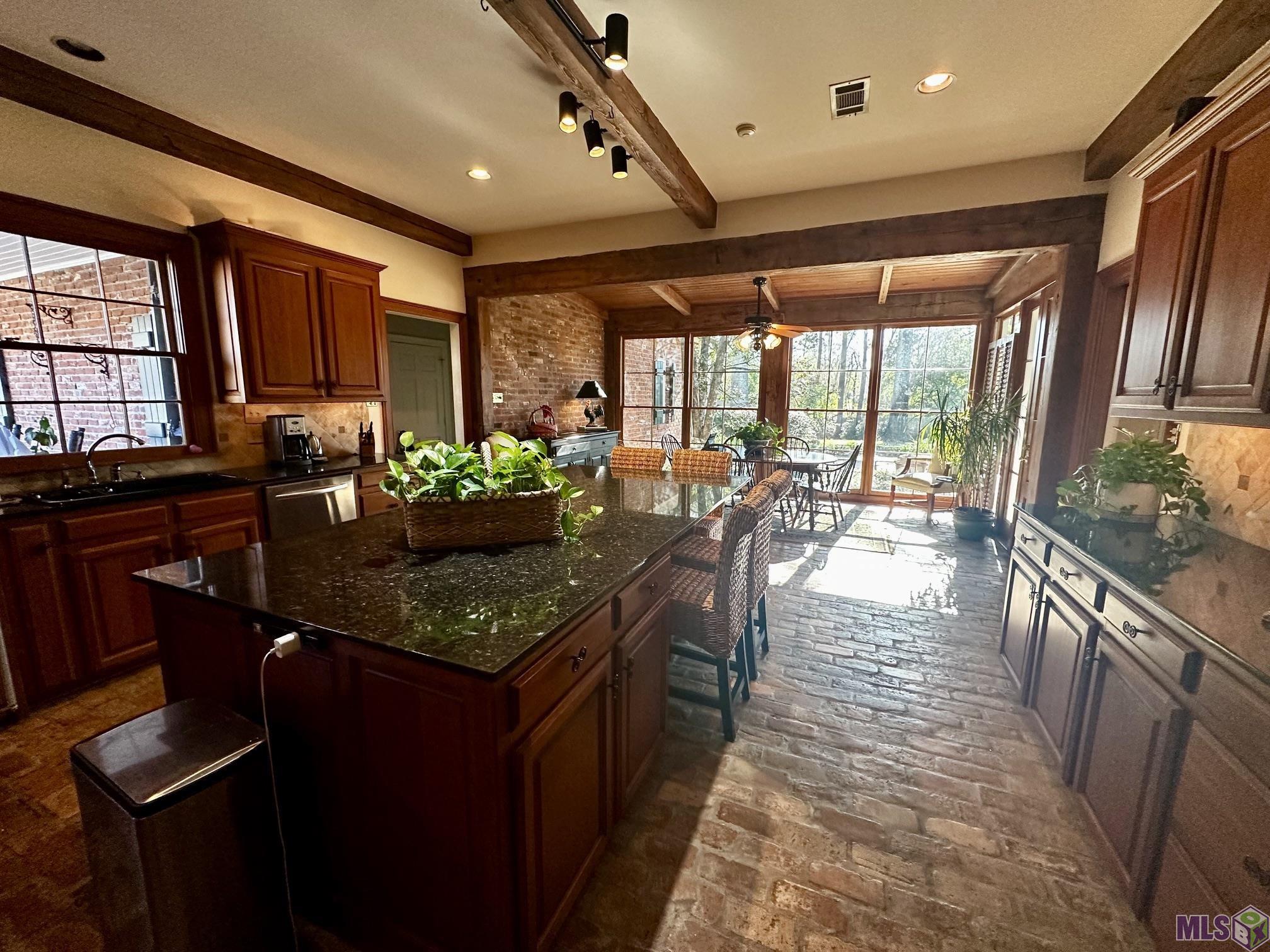 910 Woodgate Boulevard Baton Rouge, LA 70808 - Photo 8 of 8 Gallery Image 8