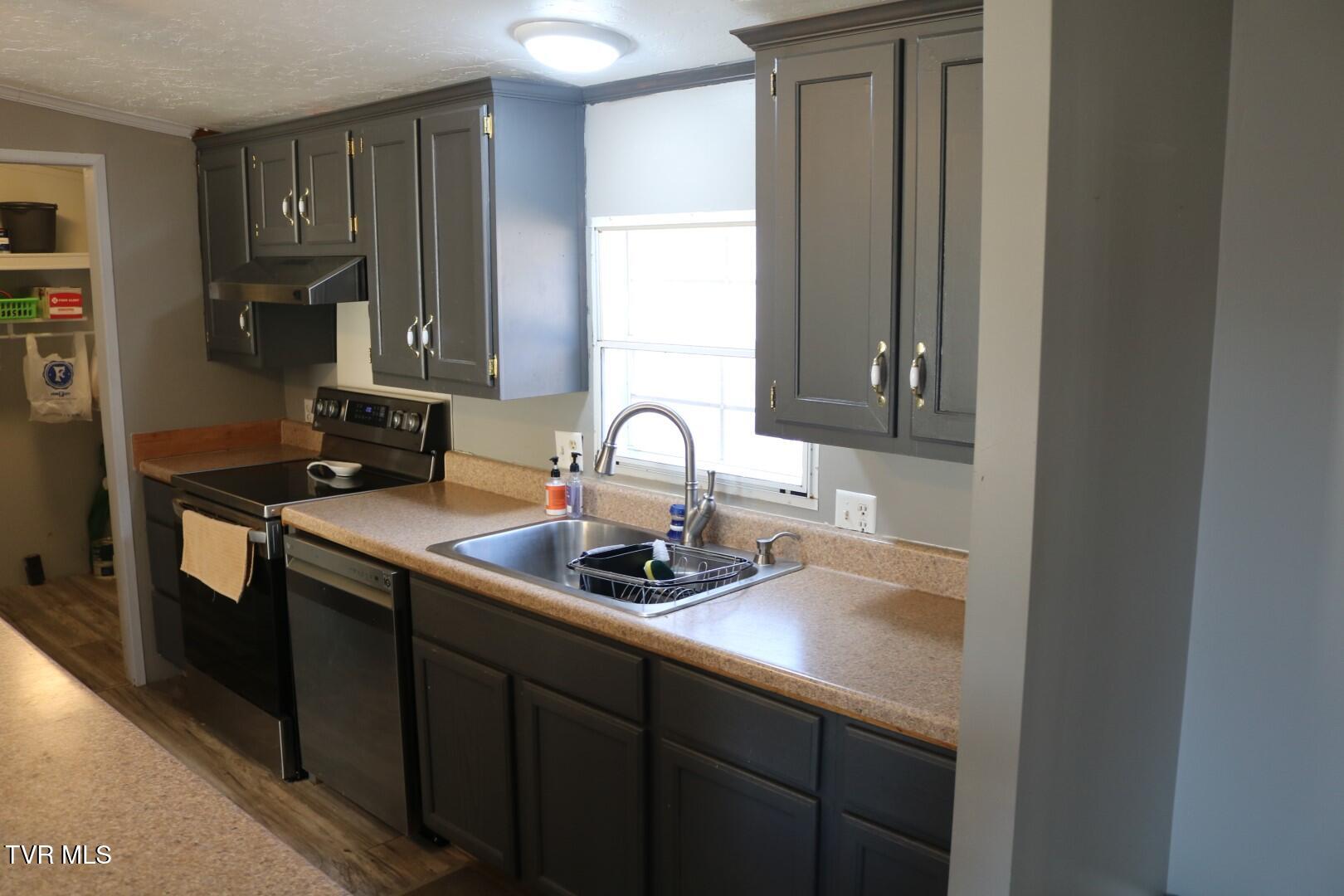 1800 Main Street Mosheim, TN 37818 - Photo 9 of 33 IMG_8026