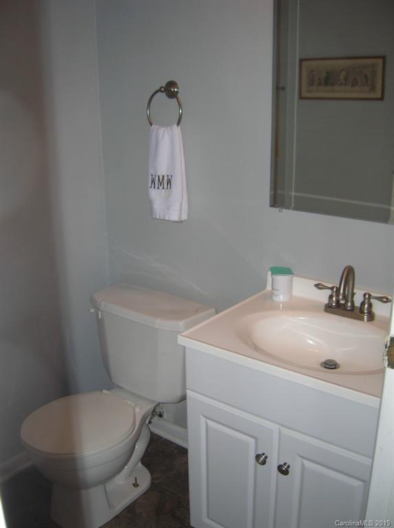 2630 Park Road, Unit D Charlotte, NC 28209 - Photo 7 of 13 Gallery Image 7