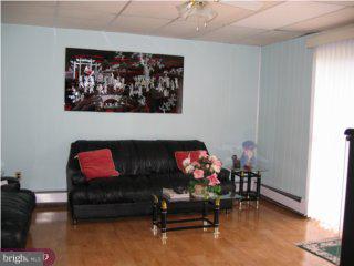 240 Bryans Road Norristown, PA 19401 - Photo 3 of 6 Gallery Image 3