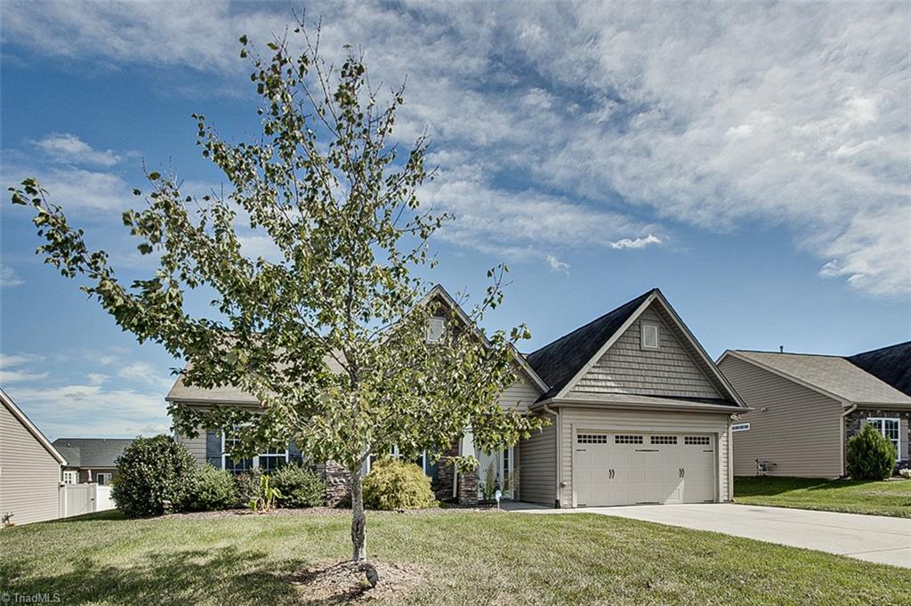 4010 Brayden Drive High Point, NC 27265 - Photo 3 of 35