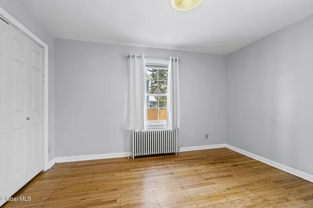 $359,900 | 4 Woodridge Road, Bethlehem, NY 12054