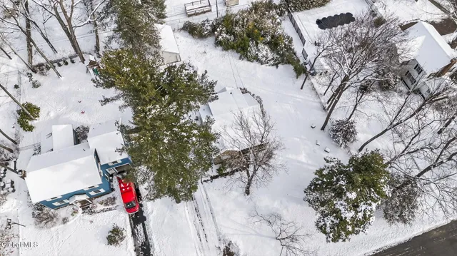 $359,900 | 4 Woodridge Road, Bethlehem, NY 12054