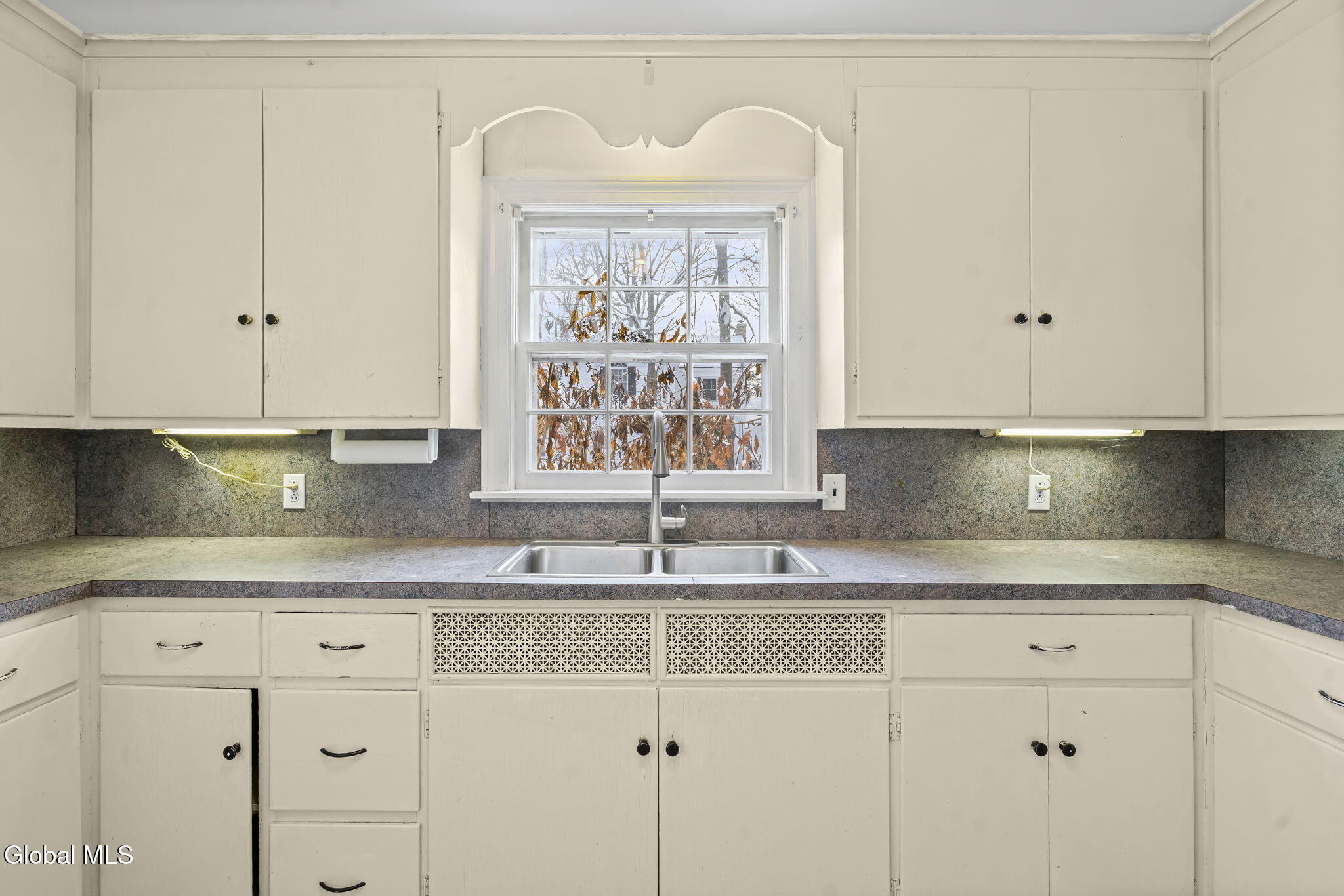 4 Woodridge Road Bethlehem, NY 12054 - Photo 6 of 45 14-web-or-mls-4-woodridge-rd