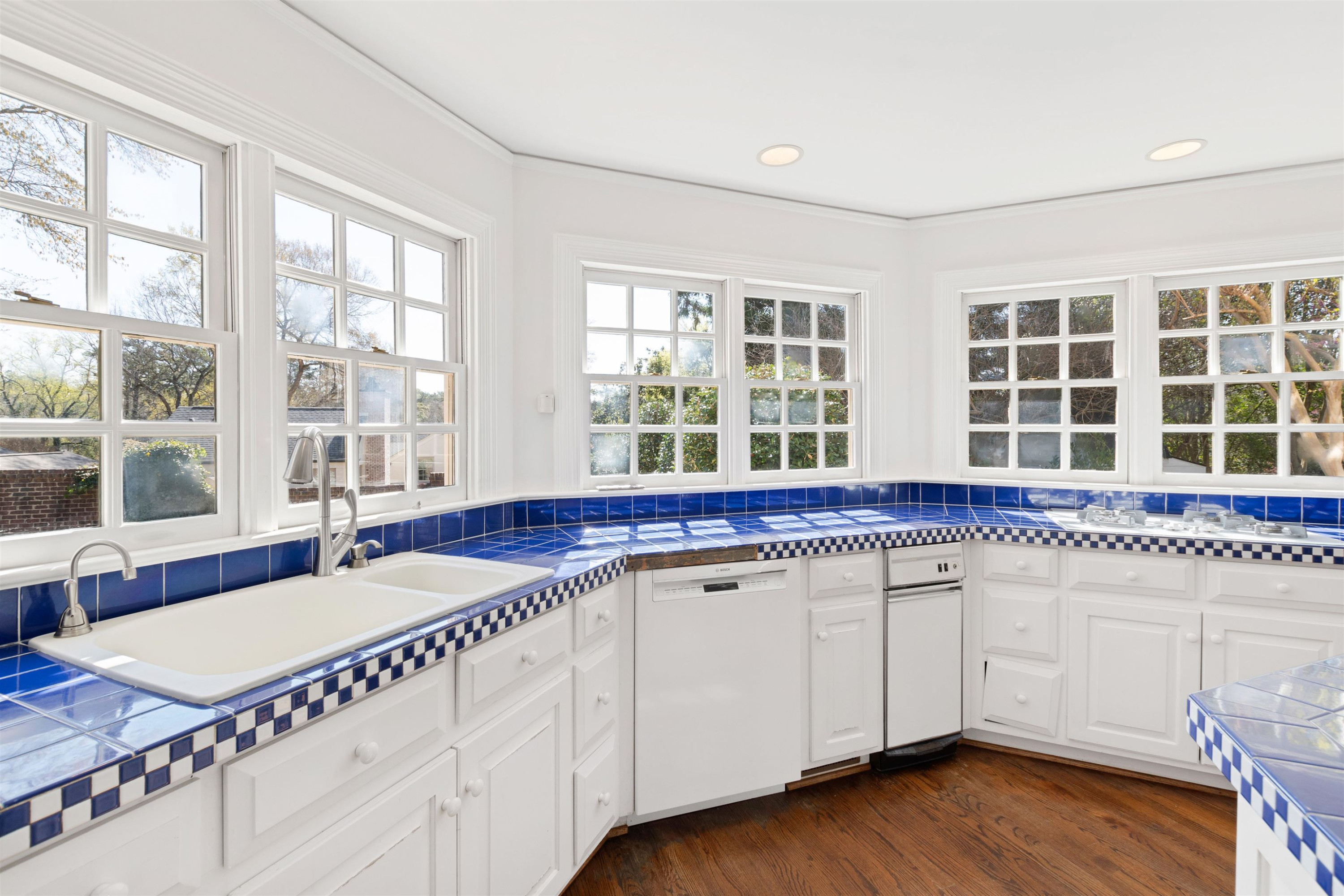 1718 Canterbury Road Raleigh, NC 27608 - Photo 14 of 30 Photo 14