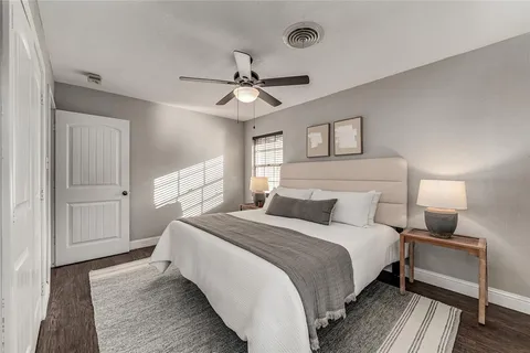 $459,000 | 330 North Brighton Avenue, Dallas, TX 75208