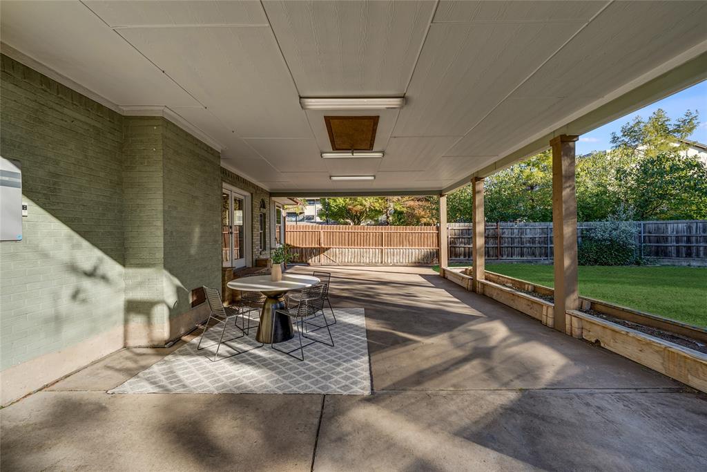 330 North Brighton Avenue Dallas, TX 75208 - Photo 22 of 31