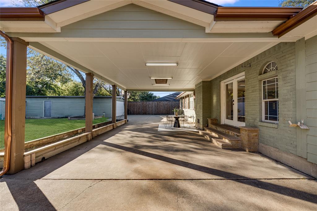 330 North Brighton Avenue Dallas, TX 75208 - Photo 23 of 31