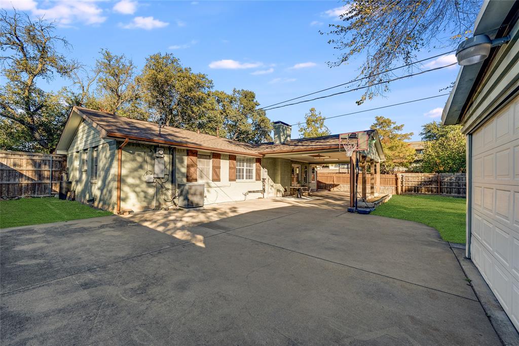 330 North Brighton Avenue Dallas, TX 75208 - Photo 24 of 31