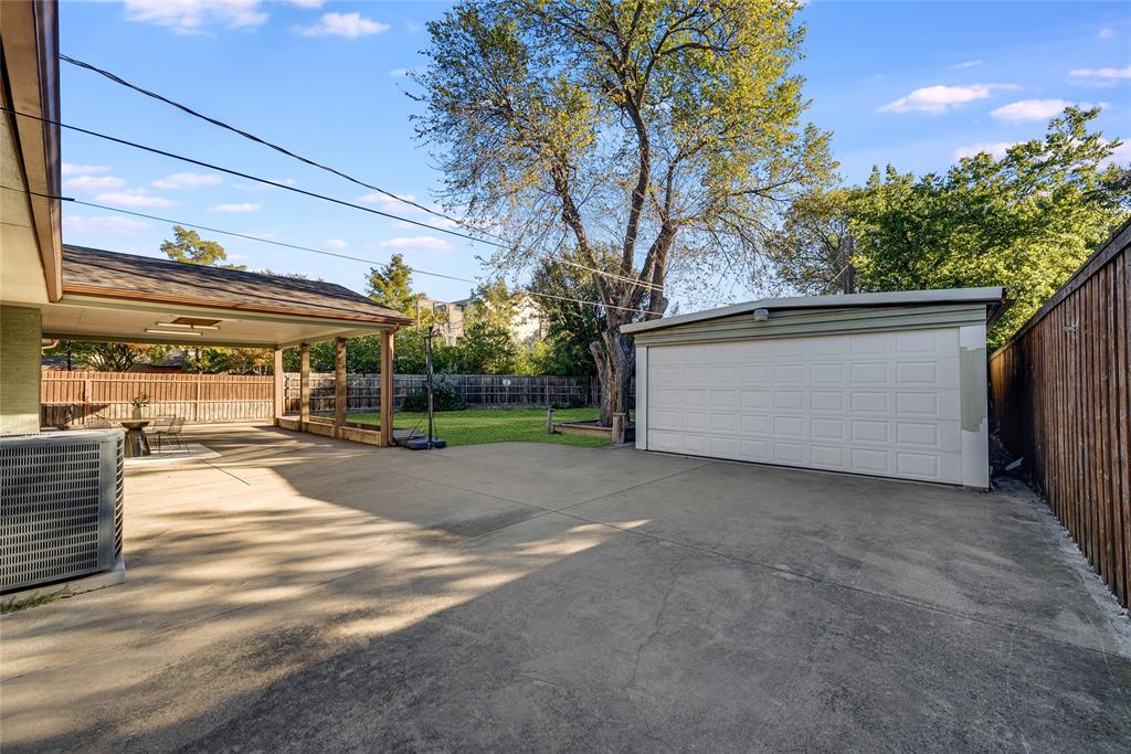 330 North Brighton Avenue Dallas, TX 75208 - Photo 25 of 31