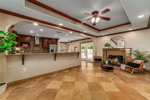 $459,000 | 330 North Brighton Avenue, Dallas, TX 75208