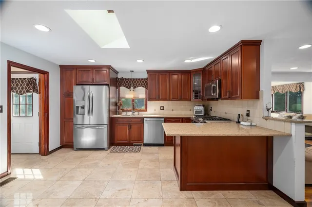 $699,900 | 1 Ashley Drive, Lincoln, RI 02865