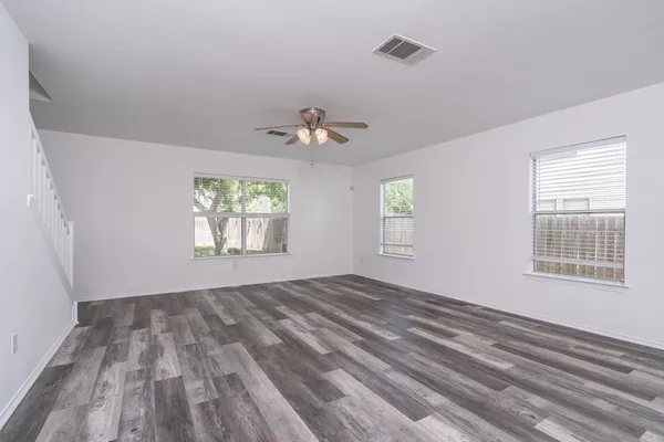 $2,000 | 1305 Water Spaniel Way, Round Rock, TX 78664
