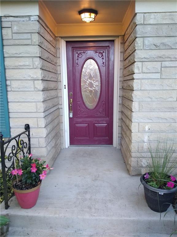 7018 Spring Mill Road Indianapolis, IN 46260 - Photo 2 of 39 Gallery Image 2
