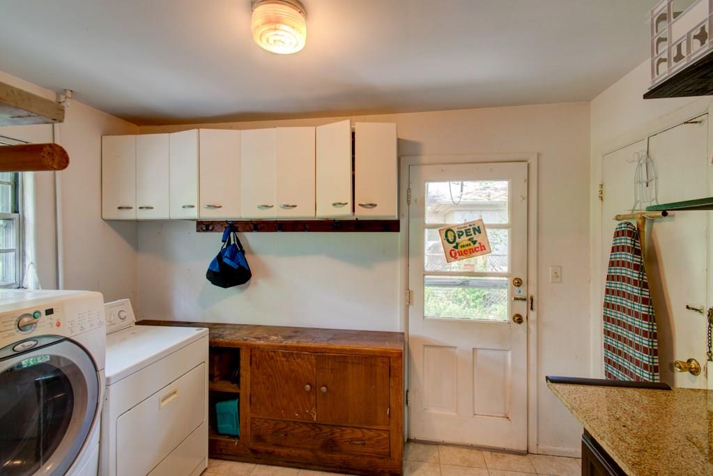 7018 Spring Mill Road Indianapolis, IN 46260 - Photo 11 of 39 Gallery Image 11