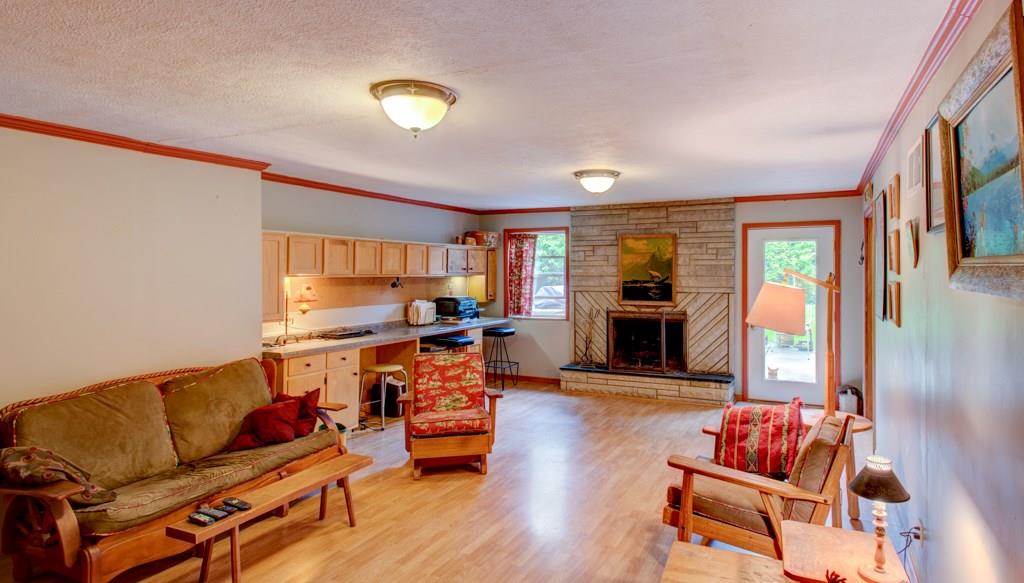 7018 Spring Mill Road Indianapolis, IN 46260 - Photo 12 of 39 Gallery Image 12