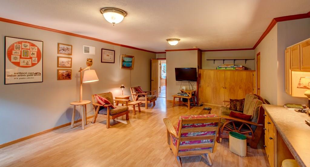 7018 Spring Mill Road Indianapolis, IN 46260 - Photo 13 of 39 Gallery Image 13