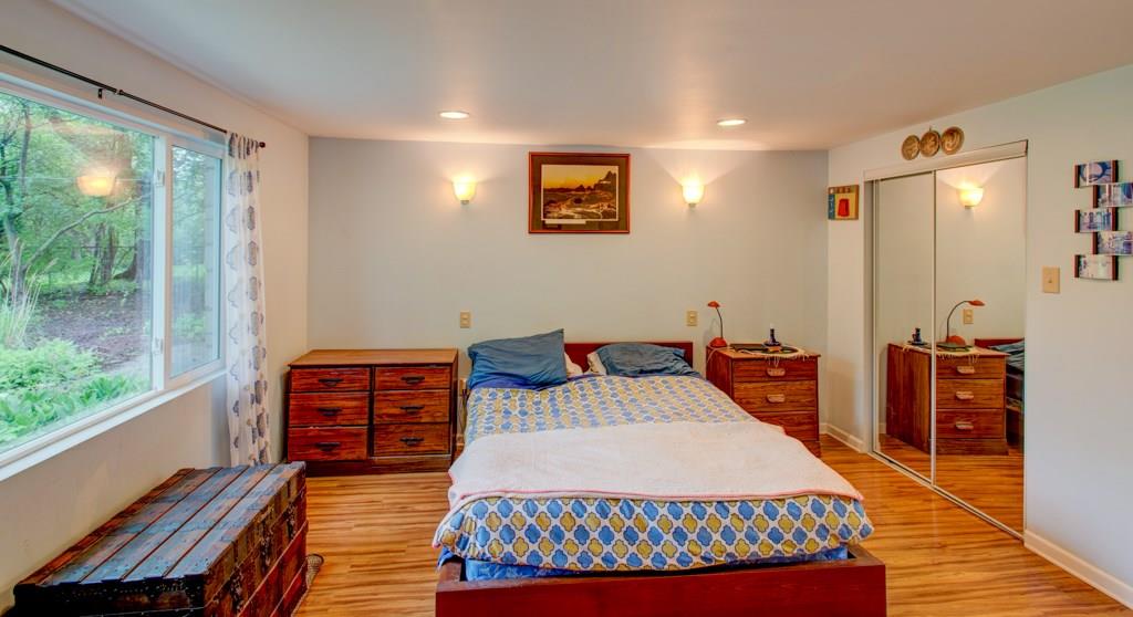 7018 Spring Mill Road Indianapolis, IN 46260 - Photo 15 of 39 Gallery Image 15