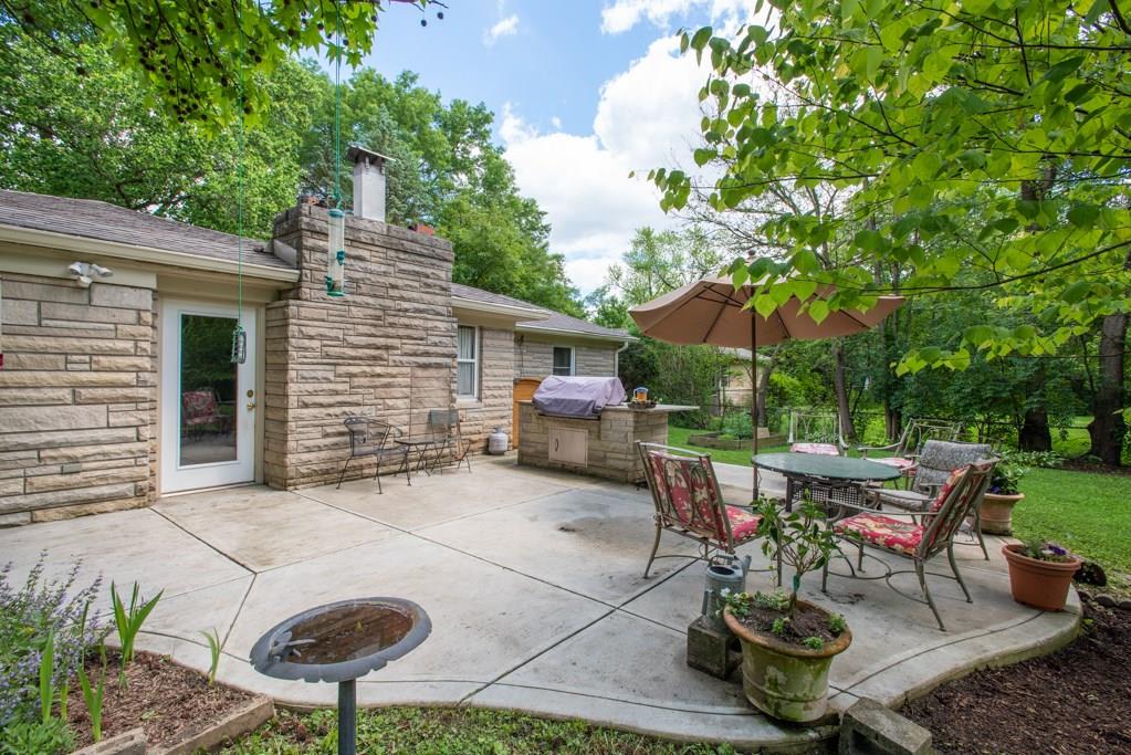 7018 Spring Mill Road Indianapolis, IN 46260 - Photo 29 of 39 Gallery Image 29