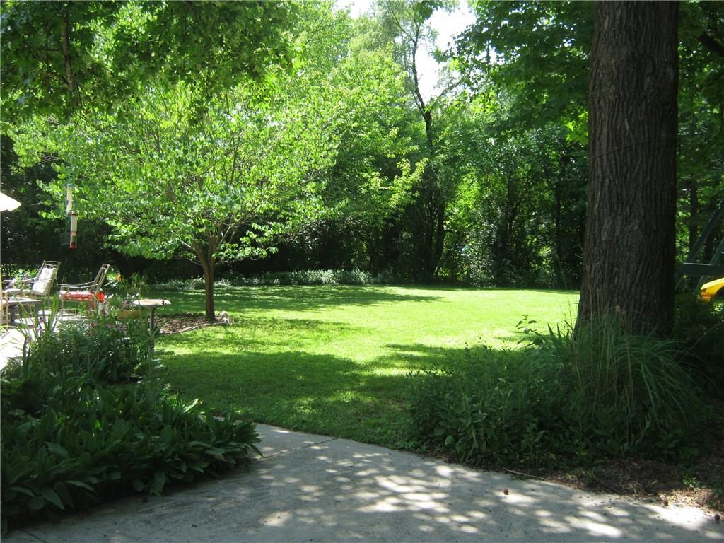 7018 Spring Mill Road Indianapolis, IN 46260 - Photo 31 of 39 Gallery Image 31