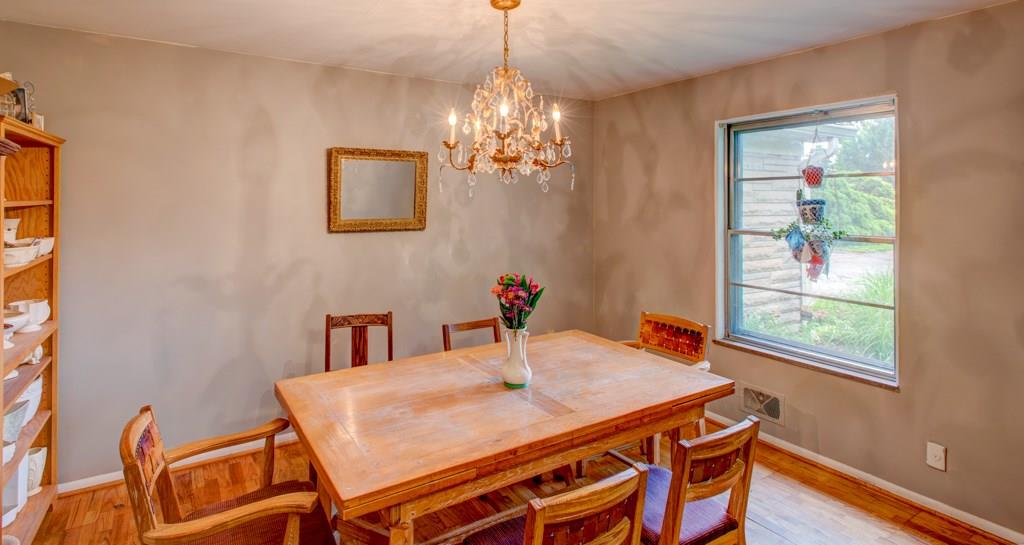 7018 Spring Mill Road Indianapolis, IN 46260 - Photo 5 of 39 Gallery Image 5