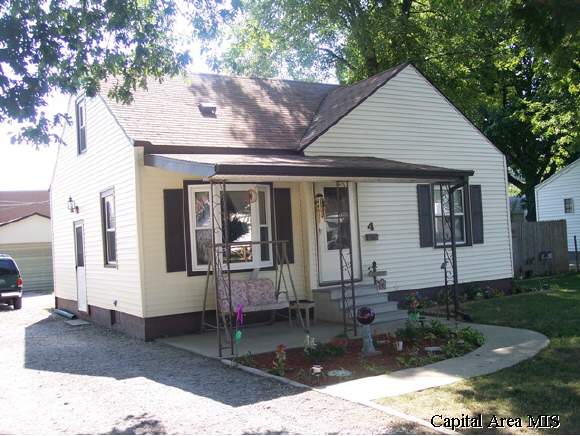 4 Harriet Lane Springfield, IL 62702 - Photo 1 of 7