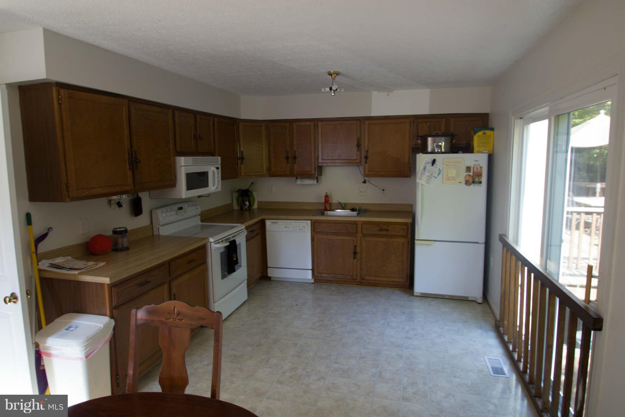 7367 Stream Way Springfield, VA 22152 - Photo 6 of 12 Kitchen