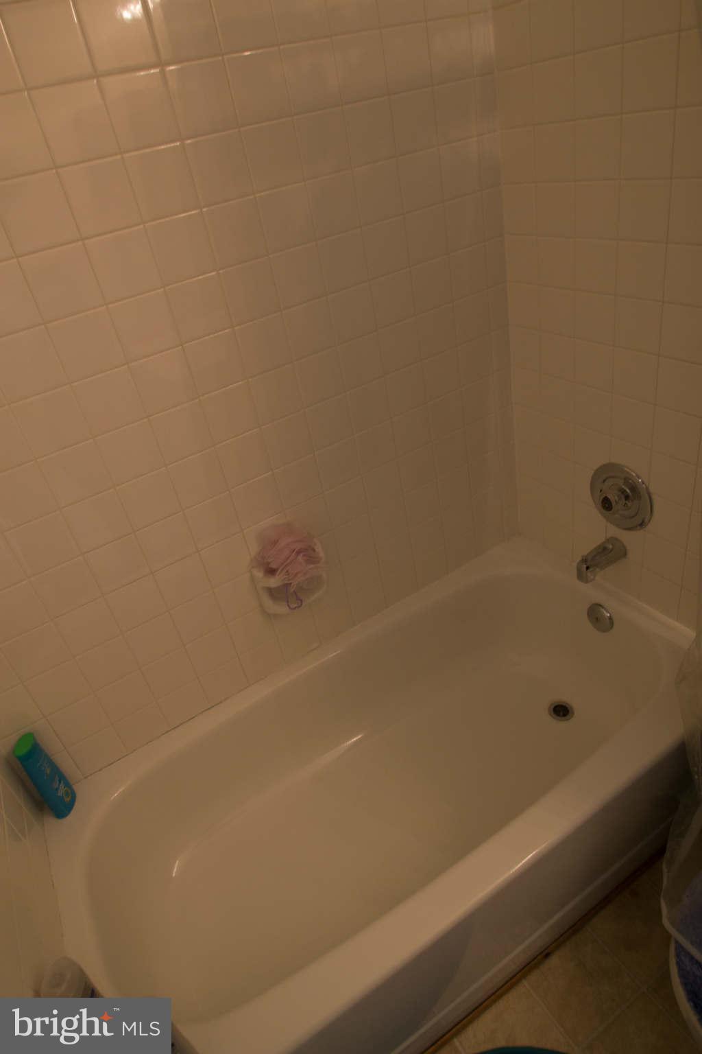7367 Stream Way Springfield, VA 22152 - Photo 7 of 12 Bath