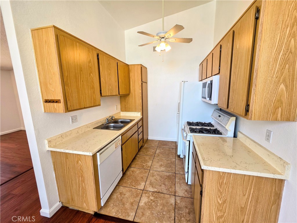 1800 East Old Ranch Road, Unit 174 Colton, CA 92324 - Photo 14 of 20