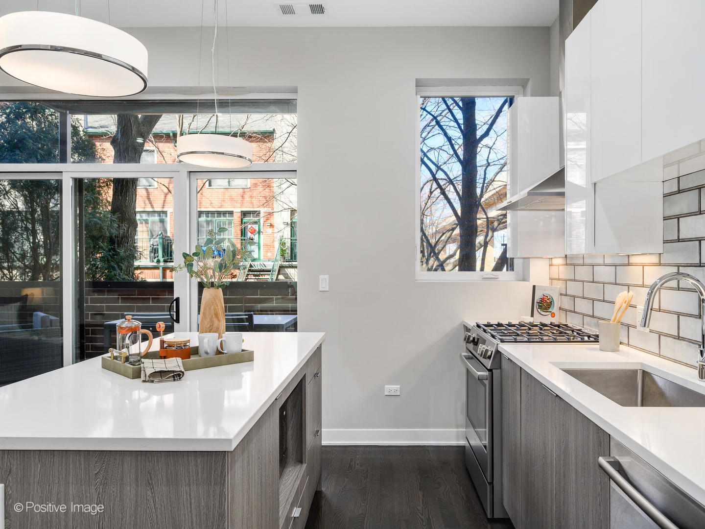 1802 South State Street, Unit 103 Chicago, IL 60616 - Photo 12 of 23