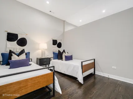 $425,000 | 1802 South State Street, Unit 103, Chicago, IL 60616